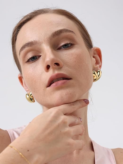 FRUMOS 18K Gold Plated Chunky Hoop Earrings for Women Fashion Thick Gold Hoops Set Jewelry for Birthday Christmas Gifts