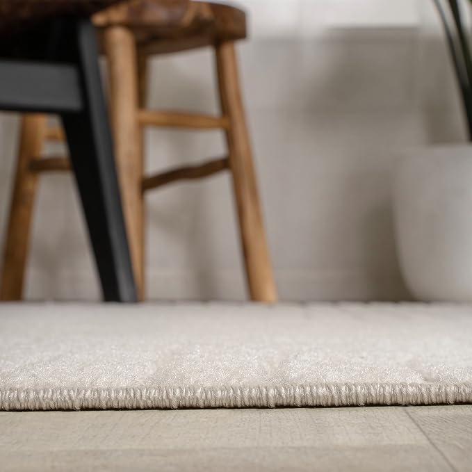 JONATHAN Y Hallie High-Low Curve Ivory/Cream Indoor/Outdoor Runner Rug, 2x8, Minimalist, Pet Friendly, Non-Shedding, Stain Resistant, Hose-Washable for Backyard, Patio, Porch (SCN100B-28)