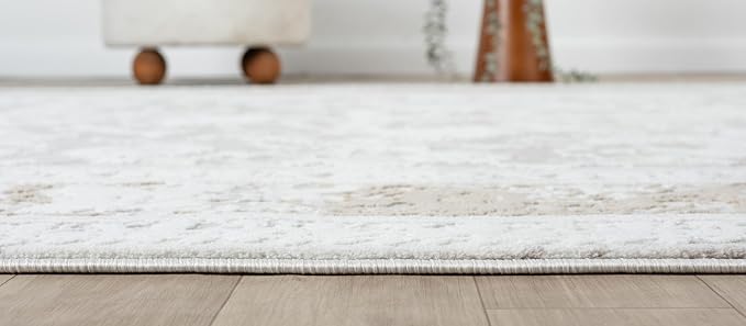 Amber Traditional Floral Area Rug for Living Room, 5x7 Vintage Persian-Inspired Cream Neutral Rug, Medium Pile Stain Resistant Carpet for Bedroom, Dining Room or Kitchen (5' x 7', Cream)