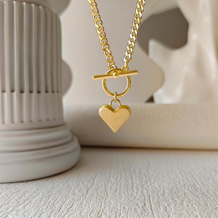 HERIER Cute Heart Necklace Dainty 18k Gold Plated Tiny Heart Pendant Choker Necklaces Small Gold Love Open Heart Chain Necklace for Women Simple Gold Necklace for Women Trendy Jewelry