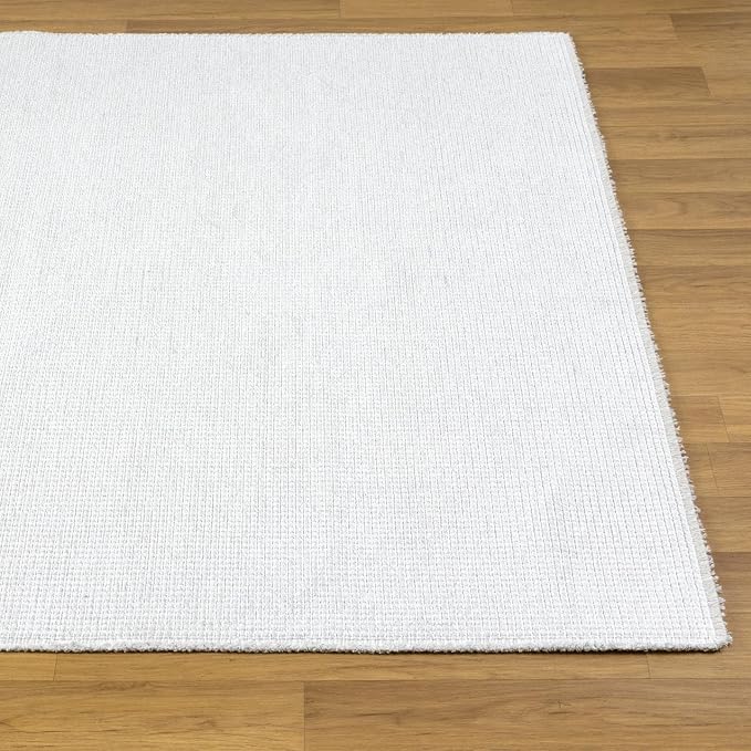 LUXE WEAVERS Two-Tone Fringed Area Rug White 2x3