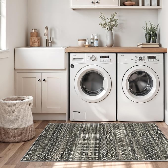 3x5 Washable Rug Moroccan Small Entryway Rug Non Slip Indoor Floor Carpet Foldable Thin Rugs for Kitchen Bedroom with Low Pile(Black,3'x5')