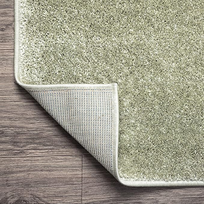 JONATHAN Y Haze Solid Low-Pile Green 4' Round Indoor Area Rug, Coastal,Bohemian,Minimalist,Classic, Easy-Cleaning for Living Room,Bedroom,Kitchen,Pet Friendly,Non-Shedding (SEU100O-4R)