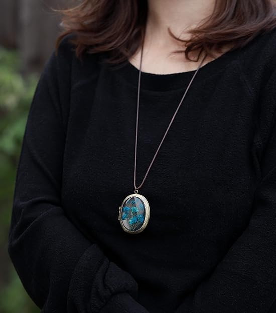 Handmade Oval Shaped Photo Locket with dried Pressed Flowers Locket pendant Necklace