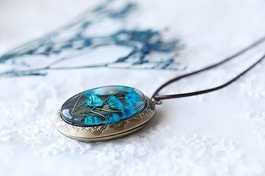 Handmade Oval Shaped Photo Locket with dried Pressed Flowers Locket pendant Necklace