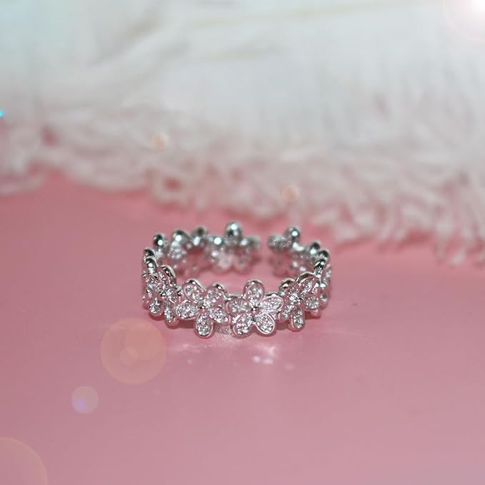 Adjustable Open Dainty Small Daisy Rings Flower Finger Rings for Women Sunflower Stacking Promise Rings Fine Jewelry(Silver