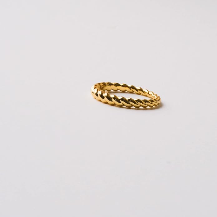 espere Thin Bubble Dome Ring | 18K Gold Plated Ribbed Dome Stackable Ring | Gold Thick Band Ring