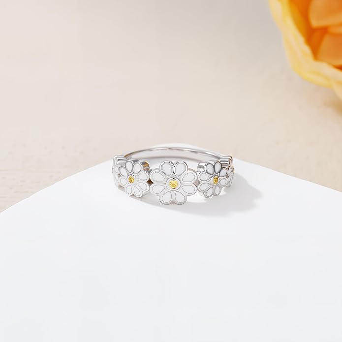 Daisy Rings for Women,925 Sterling Silver Daisy Flower Ring,Sunflower Stacking Statement Band Jewelry Gifts for Graduation Birthday