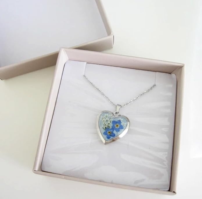Handmade Heart Shaped Dried Pressed Forget Me Not Flower Photo Locket Pendant Necklace