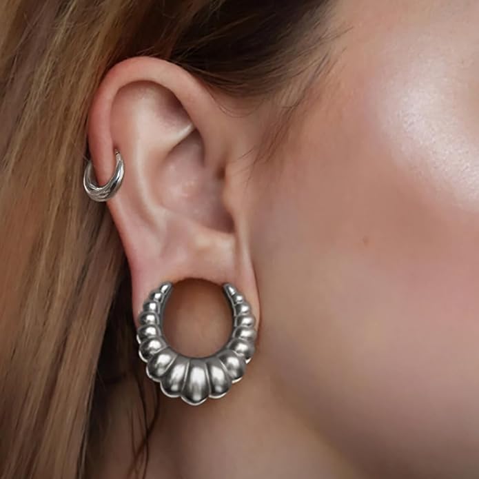 MOQIKAKA16G 8mm Septum Rings - Stainless Steel Segment Nose Rings for Women Men - Hinged Segment Nose Helix Cartilage Clicker Hoop Earrings for Daith Rook Tragus Piercing