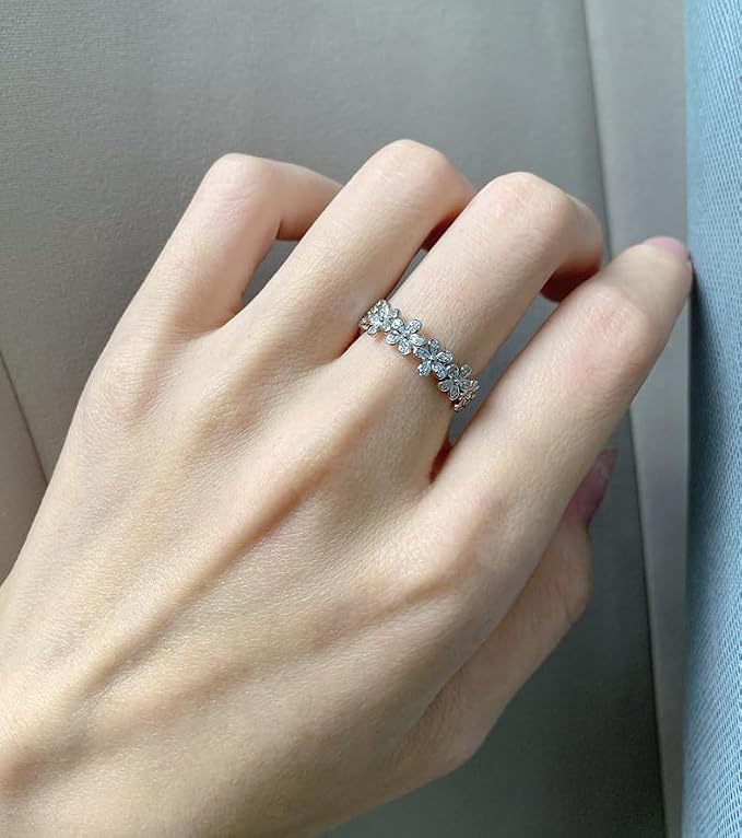 Adjustable Open Dainty Small Daisy Rings Flower Finger Rings for Women Sunflower Stacking Promise Rings Fine Jewelry(Silver