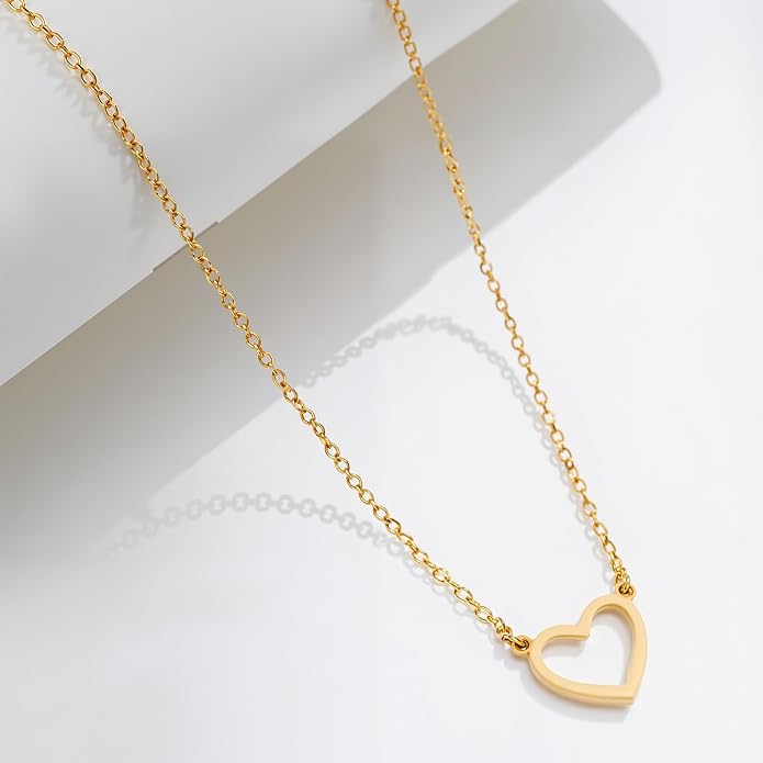 Rosoz Dainty Gold Necklace for Women- 18K Gold/Silver Plated Pendant Choker Heart Necklace Love Tiny Cute Gold Necklace Adjustable Gift for Women
