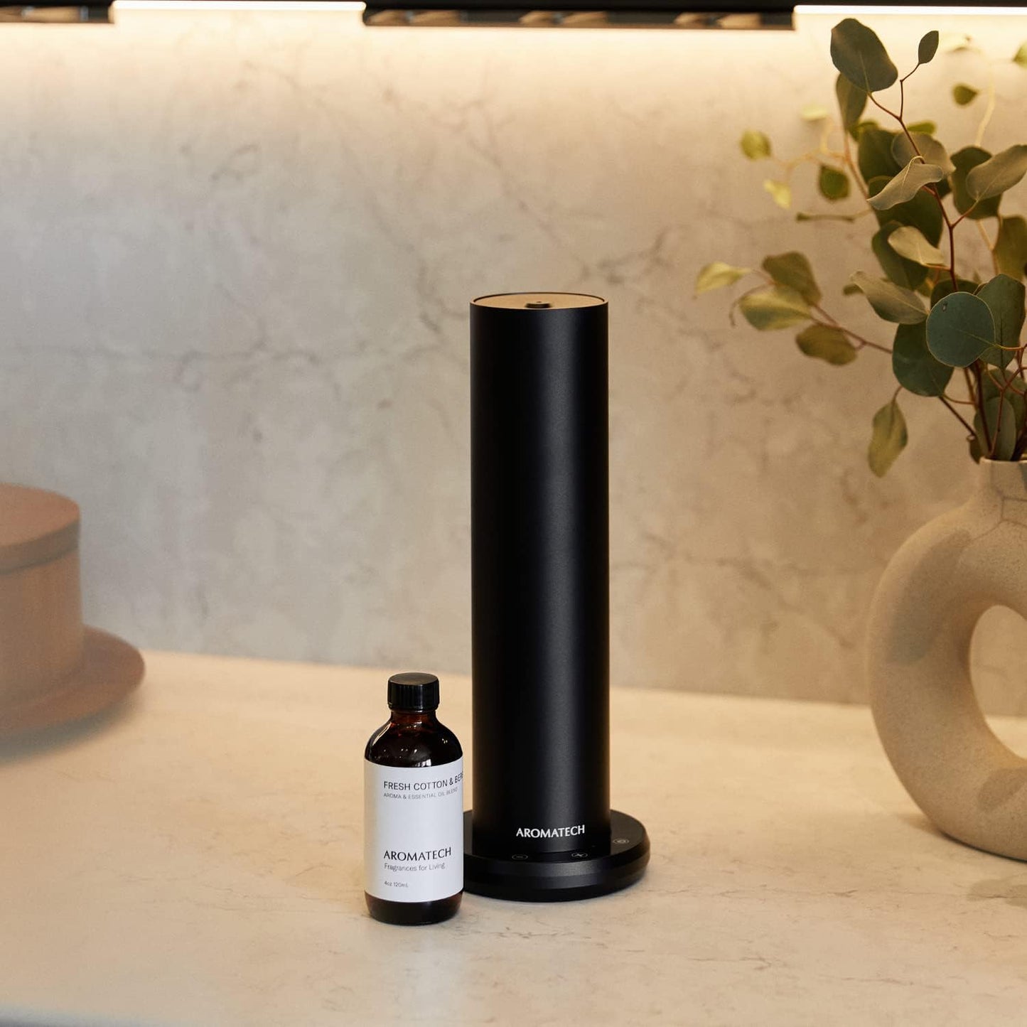 AromaTech Fresh Cotton and Bergamot Essential Oil Blend: Luxury Hotel Inspired Aromatherapy with Bergamot, Fresh Cotton & Sandalwood for Ultrasonic Diffusers & Nebulizers - 0.3 fl oz, 10 mL