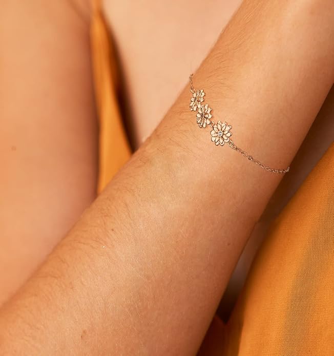 LOYATA Gold Bracelet Gold 14K Gold Filled Dainty Chain Simple Jewelry Gift for Women