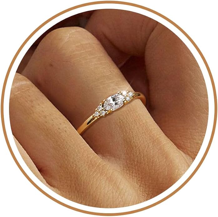 FUNEIA Gold Birthstone Rings for Women Non Tarnish Trendy Stackable Gold Rings that Don't Tarnish Dainty Emerald Green Gemstone Cubic Zirconia Wedding Engagement Ring for her Birthday Gifts Jewelry