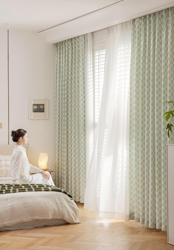 DrapePalette - Linen Blend Pinch Pleated Curtains 84 Inches Long for Living Room, Bedroom, Dining Room, Light Filtering Curtains 2 Panels Set, Modern Floral Printed Design, Pastel Grey, 30" W x 84" L