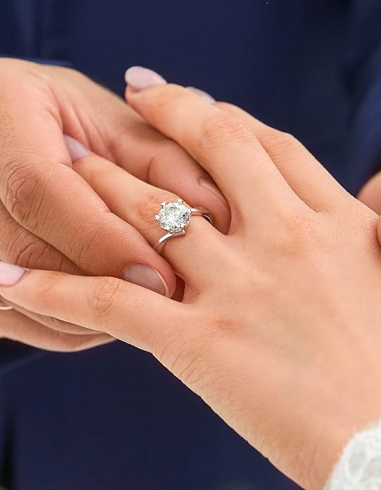 MomentWish Engagement Ring for Women, 1-2 Carats Moissanite Rromise Ring, D Color VVS1 Moissanite Wedding Ring 925 Sterling Silver Solitaire Rings
