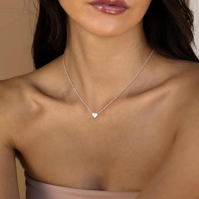 Airmb Cute Heart Necklace for Women Gold/Silver Plated Heart Pendant Choker Necklaces Tendy Love Heart Chain Necklace Dainty Gold/Silver Necklace Jewelry Gifts for Women