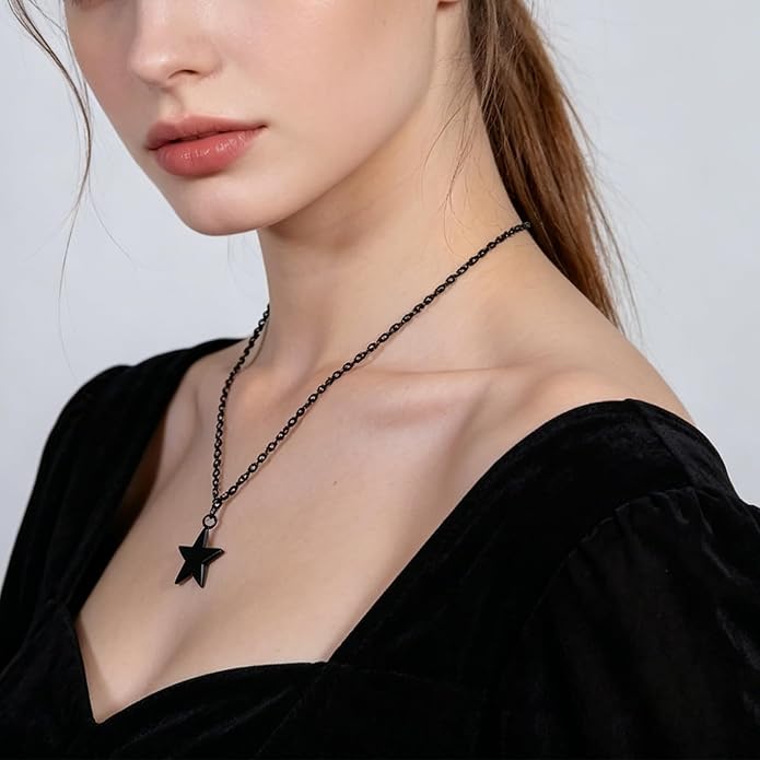 Milakoo Stainless Steel Pendant Necklace for Women Heart Charms Link Chains 23" Length Lobster Clasp