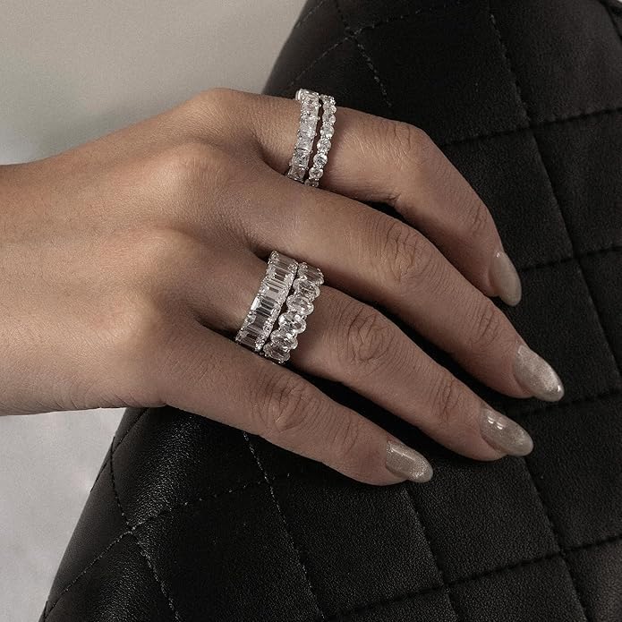 Cubic Zirconia Ring for Women, Emerald Cut Cubic Zirconia Eternity Ring, Fashion Wedding Band Style, Continuous Diamond Design
