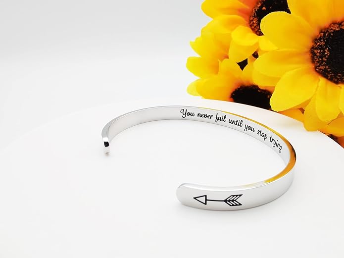 Dczosily Inspirational Bracelets for Women Stainless Steel Cuff Bracelet Engraved Jewelry Motivational Bangles Personalized Gifts for Best Friend/Mom