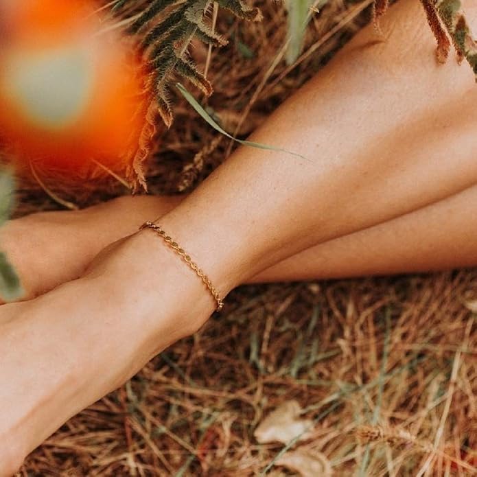 MEVECCO Anklet for Women Gold Chain 14K Gold Plated Dainty Boho Beach Summer Simple Foot Jewelry Ankle Bracelet