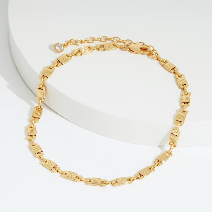 LOYATA Anklet Bracelet 14K Gold Plated Dainty Anklet Chain Waterproof Gold Chain Anklet for Women Cuban Beach Anklet Jewelry Gifts for Women