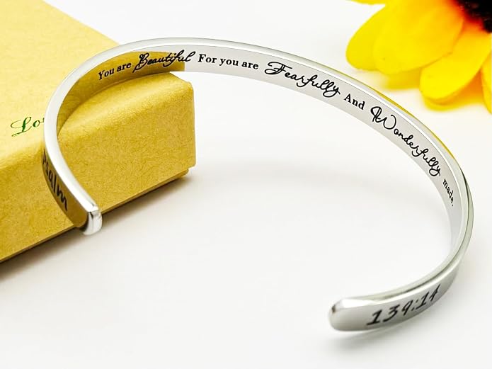 Dczosily Inspirational Bracelets for Women Stainless Steel Cuff Bracelet Engraved Jewelry Motivational Bangles Personalized Gifts for Best Friend/Mom