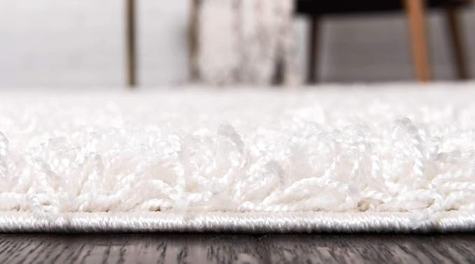 Unique Loom Solid Shag Collection Area Rug (6' 1" x 9' Rectangle, Snow White)
