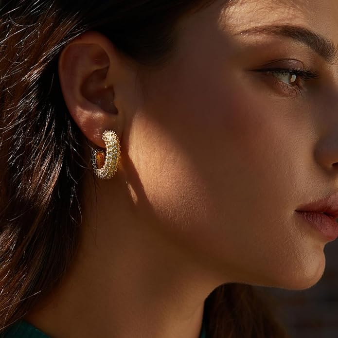 FRUMOS 18K Gold Plated Chunky Hoop Earrings for Women Fashion Thick Gold Hoops Set Jewelry for Birthday Christmas Gifts
