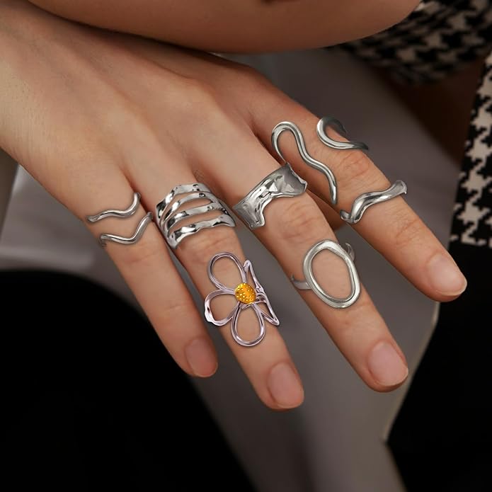 Gold Chunky Rings for Women Asymmetrical Wavy Curve Thumb Ring Irregular Thick Open Statement Rings Adjustable Stainless Steel Flower Finger Rings Non Tarnish