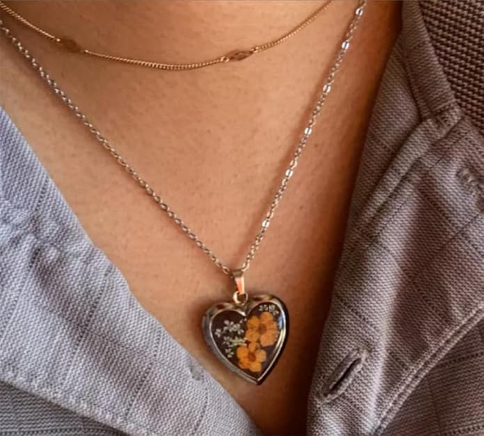 Handmade Heart Shaped Dried Pressed Forget Me Not Flower Photo Locket Pendant Necklace