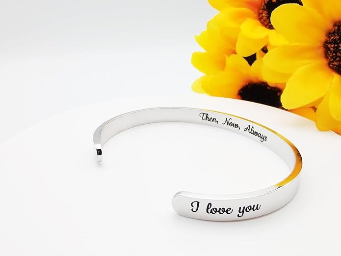 Dczosily Inspirational Bracelets for Women Stainless Steel Cuff Bracelet Engraved Jewelry Motivational Bangles Personalized Gifts for Best Friend/Mom