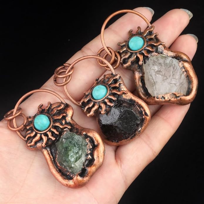 LE SKY 2Pcs Natural Raw Crystal Quartz Pendant Necklaces, Vintage Copper Wrapped Irregular Wire Gemstone Choker, Boho Sun Turquoise Healing Stone Jewelry Gifts for Women
