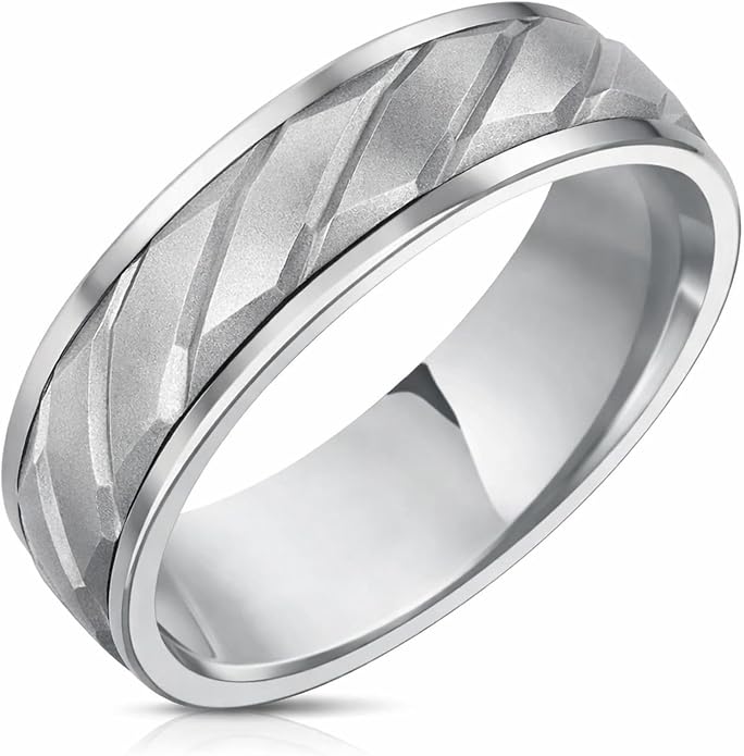 Belacqua Polished Titanium 8mm Diamond Cut Wedding Band Ring for Men & Women - Available in Sizes 8 to 15, Gift Box Included