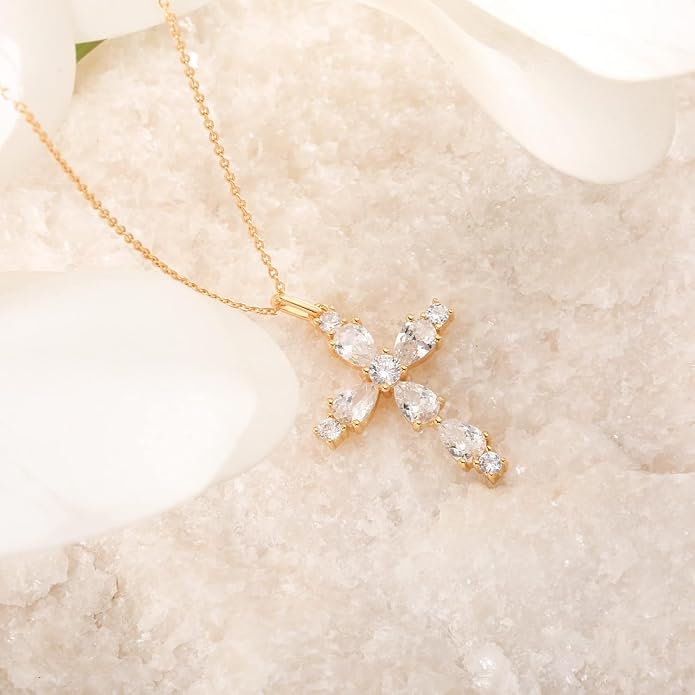 S.Leaf 925 Sterling Silver Cross Necklaces for Women 18K Gold Plated Friendship Jewelry Trendy Charm Pendant Necklaces Dainty Necklaces Best Friend Birthday Gifts for Women Sister Mom Wife Her Friend Party