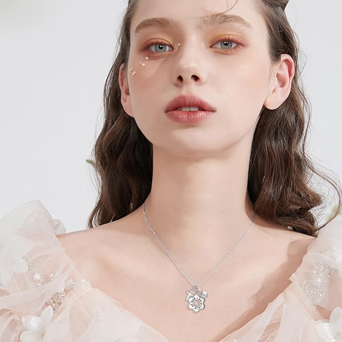 AOBOCO 925 Sterling Silver I Am a Child of God Daisy Necklace Jewelry Birthday Birthday Baptism Communion Gifts for Girls