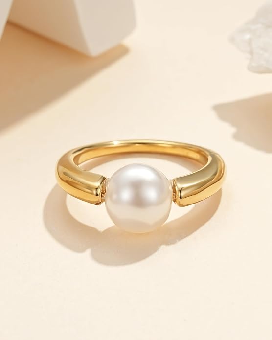 YeGieonr Non Tarnish Gold Signet Rings for Women - Waterproof 18K Gold Plated Stainless Steel Pearl Ring, Statement Ring for Everyday Wear