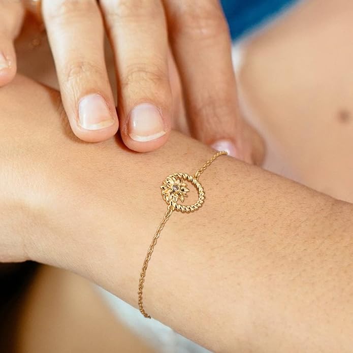LOYATA Gold Bracelet Gold 14K Gold Filled Dainty Chain Simple Jewelry Gift for Women