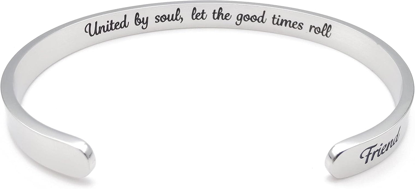 Dczosily Inspirational Bracelets for Women Stainless Steel Cuff Bracelet Engraved Jewelry Motivational Bangles Personalized Gifts for Best Friend/Mom