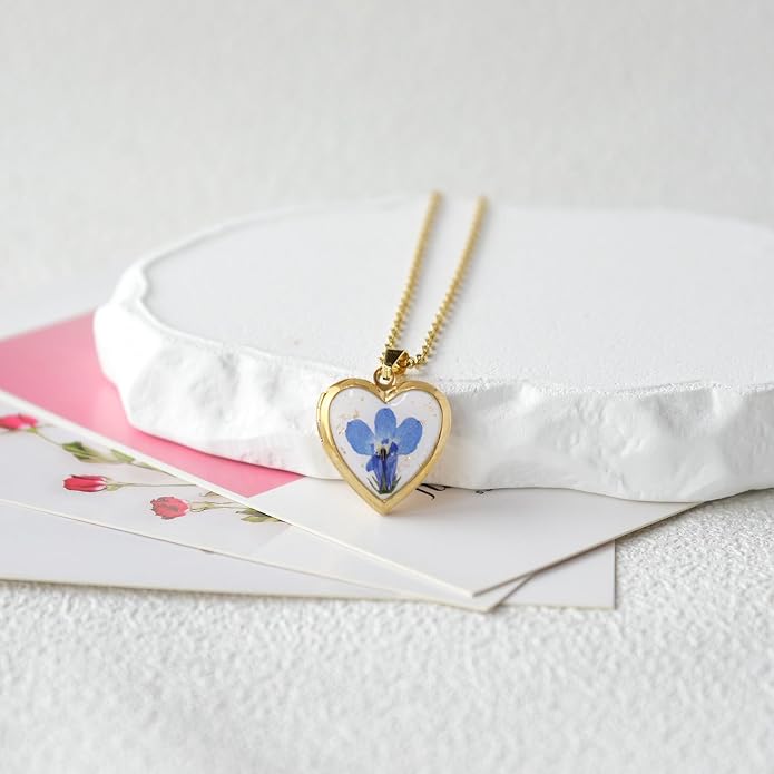Heart Locket Necklace That Holds Pictures Pressed Flower Photo Locket Pendant Necklace for Girl Women Gift for Her