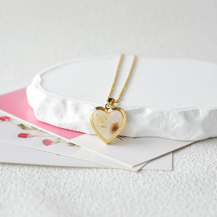 Heart Locket Necklace That Holds Pictures Pressed Flower Photo Locket Pendant Necklace for Girl Women Gift for Her