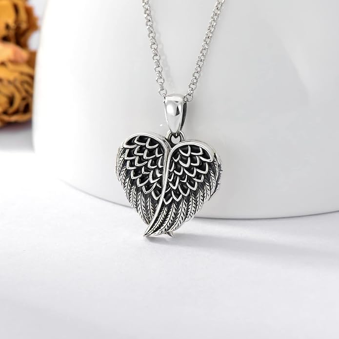 SOULMEET Personalized Silver Locket Necklace That Holds Pictures Photo Keep Someone Near to You, Memorial Custom Lockets Necklaces Letters Engraving for His Her