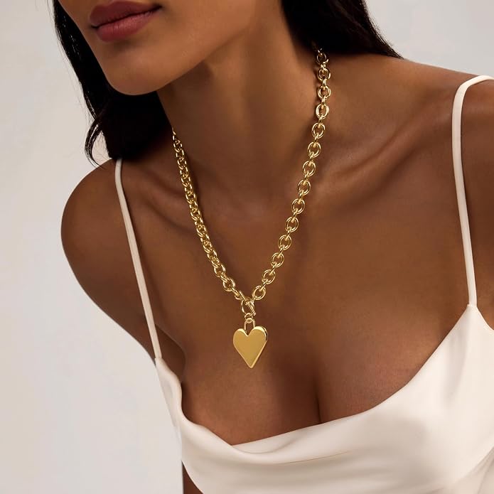HERIER Cute Heart Necklace Dainty 18k Gold Plated Tiny Heart Pendant Choker Necklaces Small Gold Love Open Heart Chain Necklace for Women Simple Gold Necklace for Women Trendy Jewelry