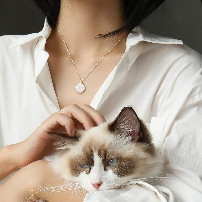 S.Leaf Sterling Silver Pearl Necklace for Women Gold Plated Double-sided Mother of Pearl Four Leaf Clover Shell Necklace Dainty Pendant Necklaces Gift for Women Her Mother Daughter Bridesmaids
