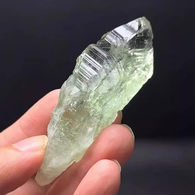 Erliway 0.22 lbs Green Quartz Crystals Bulk, 2.36-3.94" Raw Green Quartz Crystal Wands, Irregular Shape Rough Quartz Crystal Points for Meditation Yoga Reiki Balancing Wire Wrapping