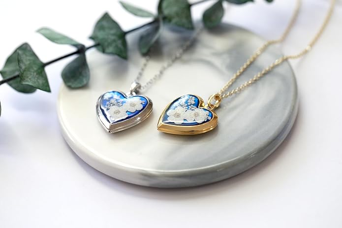 Handmade Heart Shaped Dried Pressed Forget Me Not Flower Photo Locket Pendant Necklace