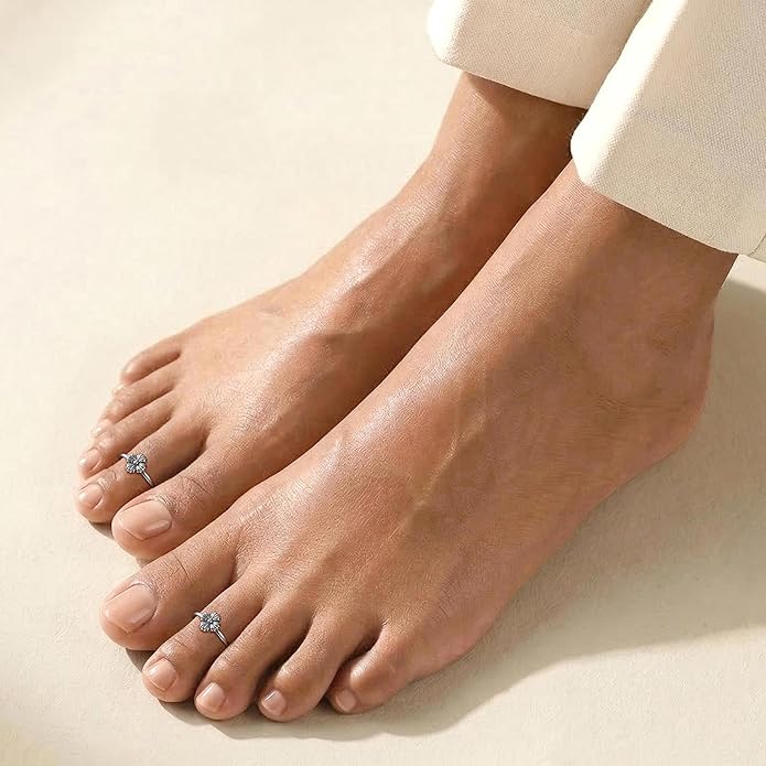 LeCalla 925 Sterling Silver Toe Ring for Women | Minimalistic Adjustable Pair of Toe-Rings | Mid Finger Bichhiya | Indian Toe Rings | Summer Beach Bare Foot Foot Jewelry