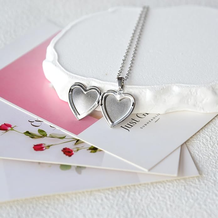 Heart Locket Necklace That Holds Pictures Pressed Flower Photo Locket Pendant Necklace for Girl Women Gift for Her