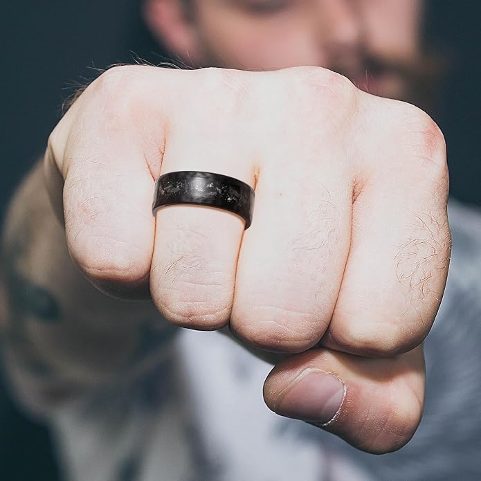 King Will 8mm Silver Hammered Titanium Ring Center Inlaid Wood Wedding Band for Men Hammered Wood Titanium Rings Polish Comfort Fit